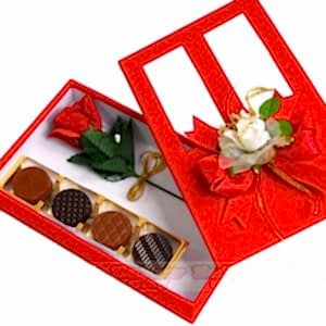 Kırmızı Gül Çiçeği Hediyelik Çikolata