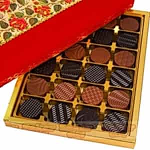 Kırmızı Kadife Motifli Çikolata Şöleni