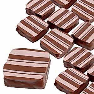 Pembe Çizgili Kare Çikolata