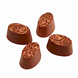 Çizgili Desenli Oval Çikolata