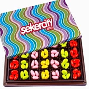 Rengarenk Badem Şekerleri Kutu Çikolata
