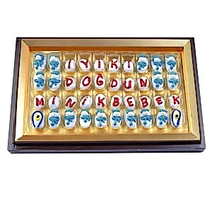 Yeni Bebek Badem Şekeri Harfli Çikolata