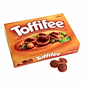 Toffifee Nuga Kremalı Karamelli Çikolata Topları